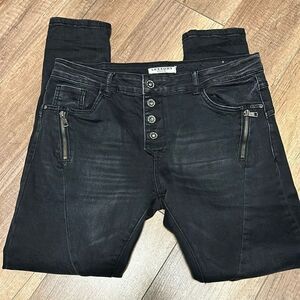 Lexxury jeans for womens